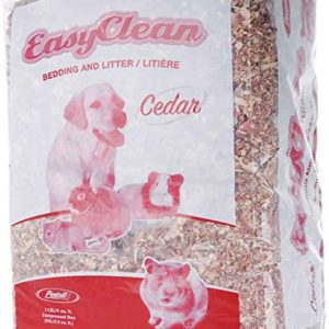Pestell Easy Clean Cedar Bedding, 113 Liters